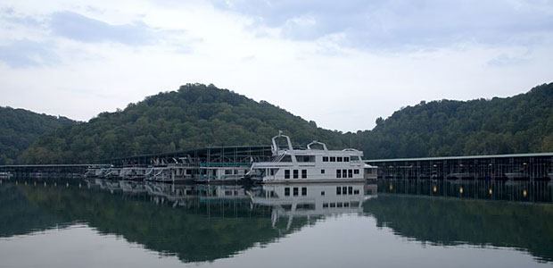 Edgar Evins Marina Boat Slips